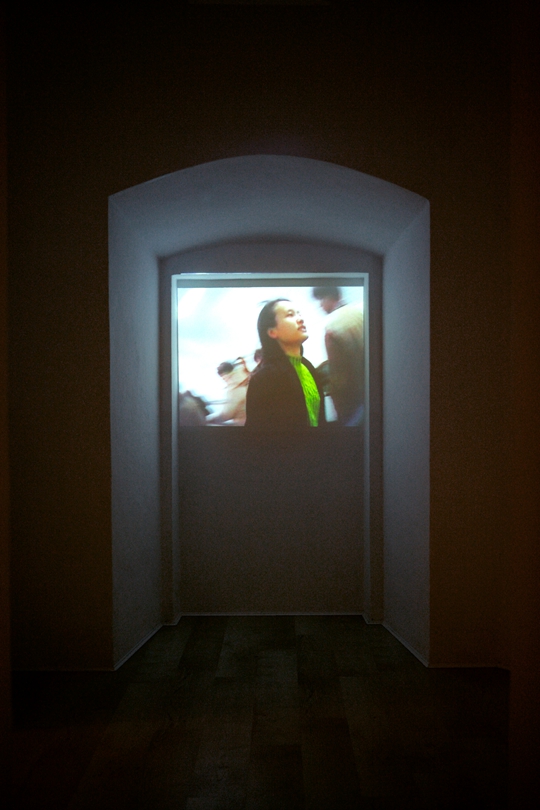 Kan Xuan, Kanxuan Ai!, 1999,Single-channel video, 1 min, 22 sec  Photo courtesy of the artist, GALLERIA CONTINUA, San Gimignano / Beijing / Les Moulins 